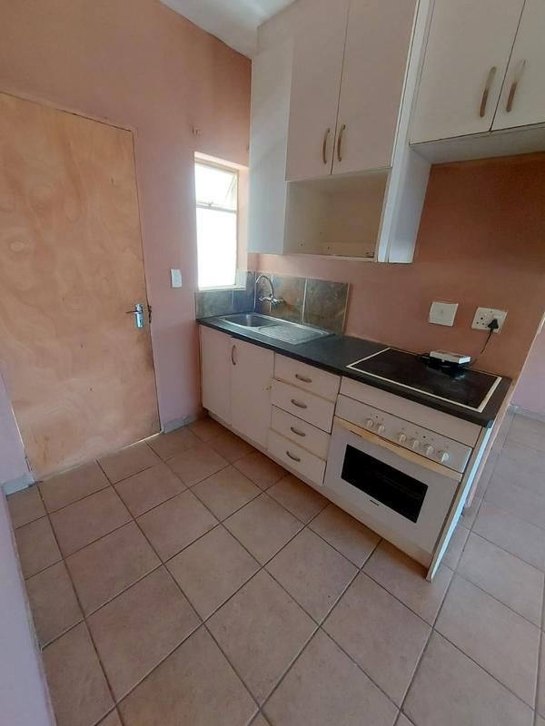 2 Bedroom Property for Sale in Fleurhof Gauteng