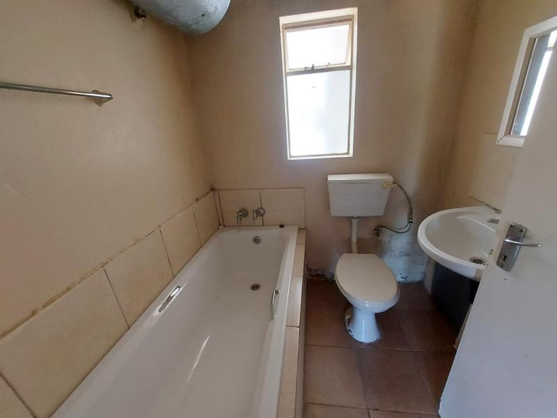 2 Bedroom Property for Sale in Fleurhof Gauteng