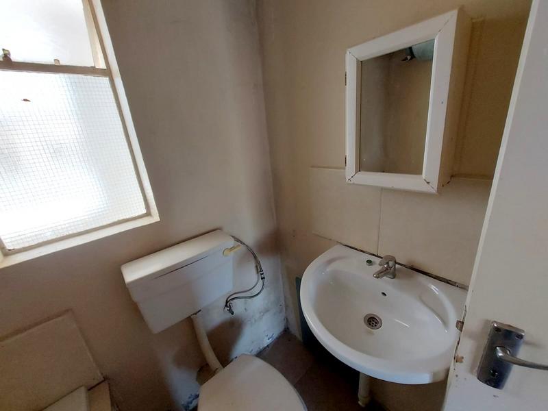 2 Bedroom Property for Sale in Fleurhof Gauteng