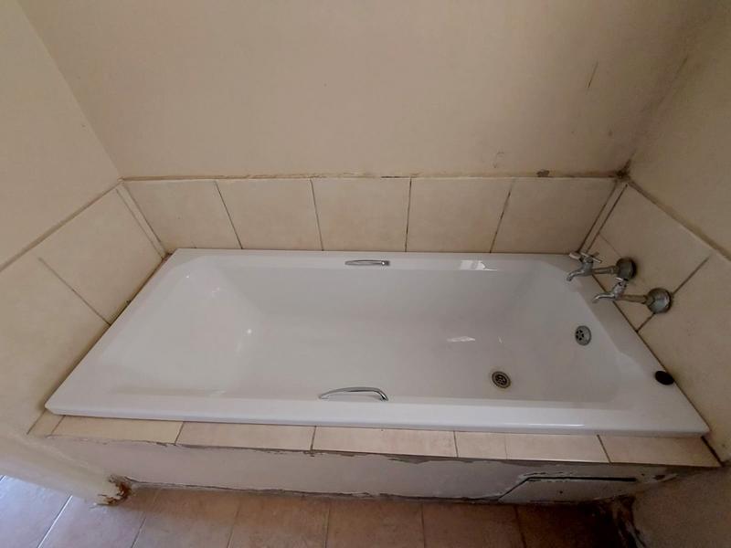 2 Bedroom Property for Sale in Fleurhof Gauteng