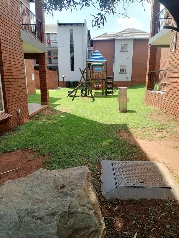2 Bedroom Property for Sale in Noordheuwel Gauteng