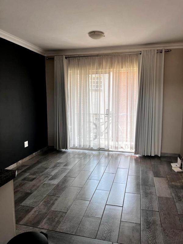 2 Bedroom Property for Sale in Noordheuwel Gauteng