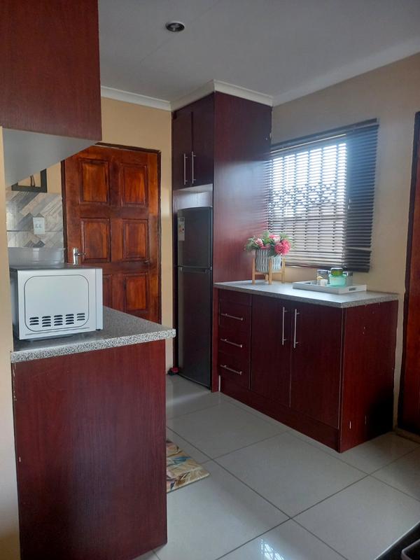 2 Bedroom Property for Sale in Protea Glen Gauteng