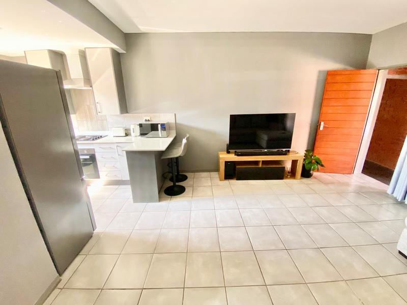 2 Bedroom Property for Sale in Witpoortjie Gauteng