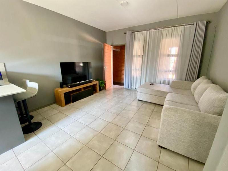 2 Bedroom Property for Sale in Witpoortjie Gauteng