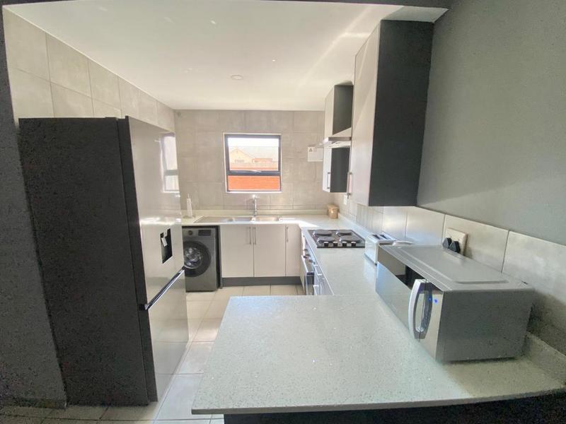 2 Bedroom Property for Sale in Witpoortjie Gauteng