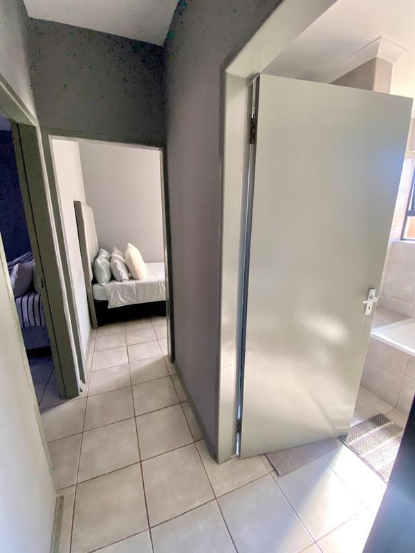 2 Bedroom Property for Sale in Witpoortjie Gauteng
