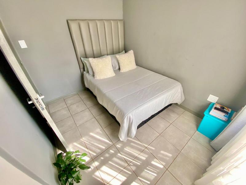 2 Bedroom Property for Sale in Witpoortjie Gauteng
