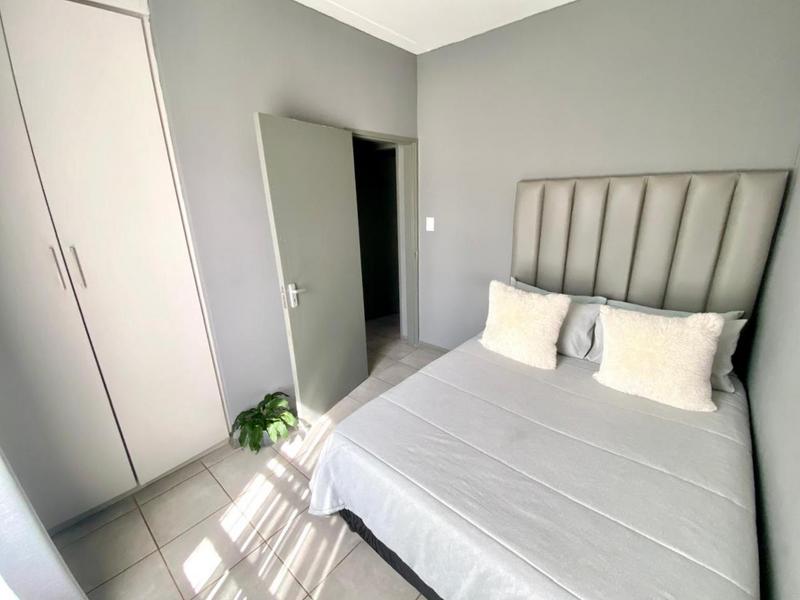 2 Bedroom Property for Sale in Witpoortjie Gauteng