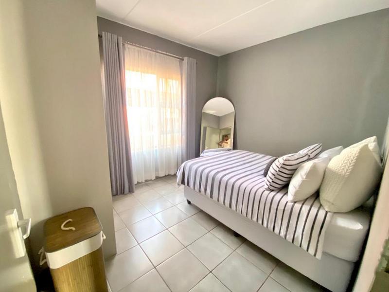2 Bedroom Property for Sale in Witpoortjie Gauteng