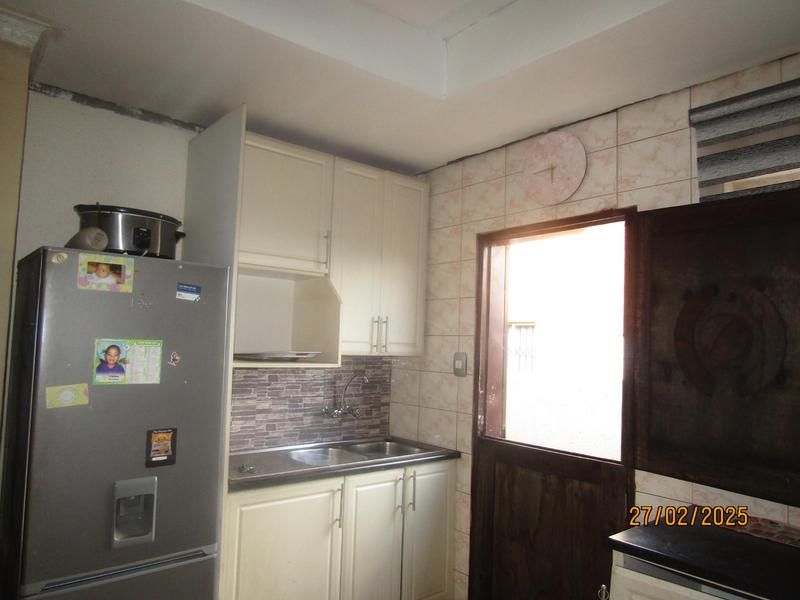 4 Bedroom Property for Sale in Mapleton A H Gauteng