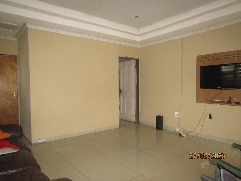 4 Bedroom Property for Sale in Mapleton A H Gauteng