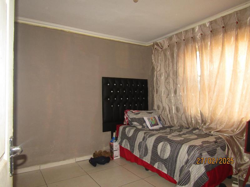 4 Bedroom Property for Sale in Mapleton A H Gauteng