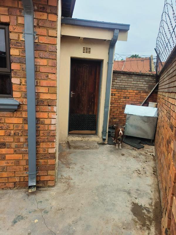 3 Bedroom Property for Sale in Meadowlands East Gauteng