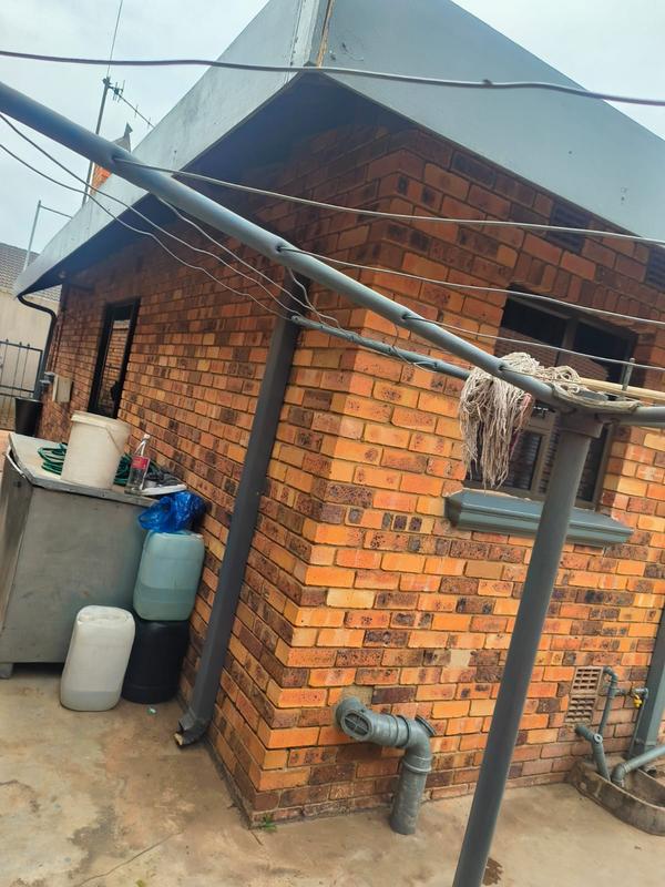 3 Bedroom Property for Sale in Meadowlands East Gauteng