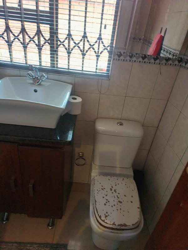 3 Bedroom Property for Sale in Meadowlands East Gauteng