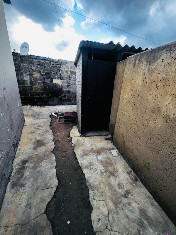 2 Bedroom Property for Sale in Pimville Gauteng
