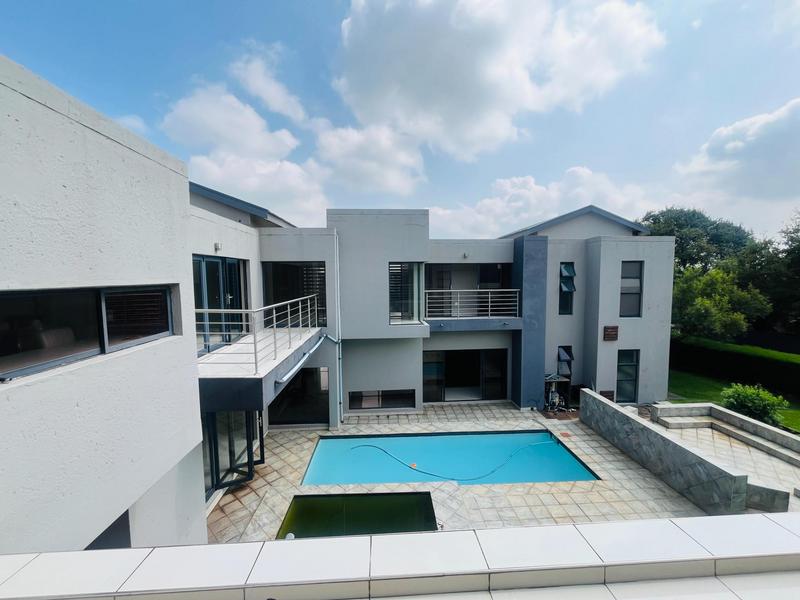 6 Bedroom Property for Sale in Serengeti Lifestyle Estate Gauteng
