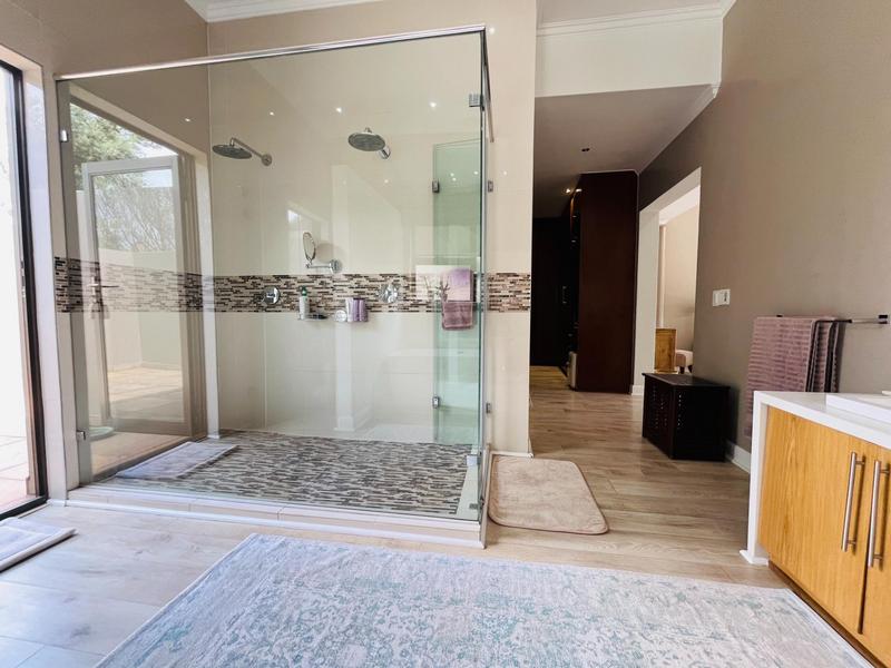 5 Bedroom Property for Sale in Serengeti Lifestyle Estate Gauteng