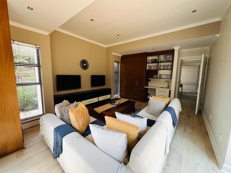5 Bedroom Property for Sale in Serengeti Lifestyle Estate Gauteng