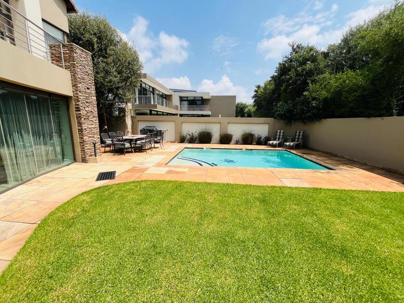 5 Bedroom Property for Sale in Serengeti Lifestyle Estate Gauteng