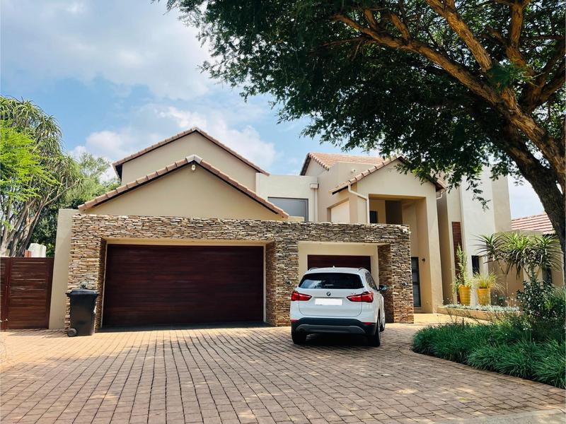 5 Bedroom Property for Sale in Serengeti Lifestyle Estate Gauteng
