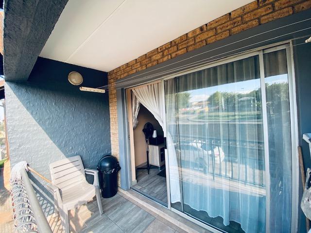 2 Bedroom Property for Sale in Birchleigh Gauteng