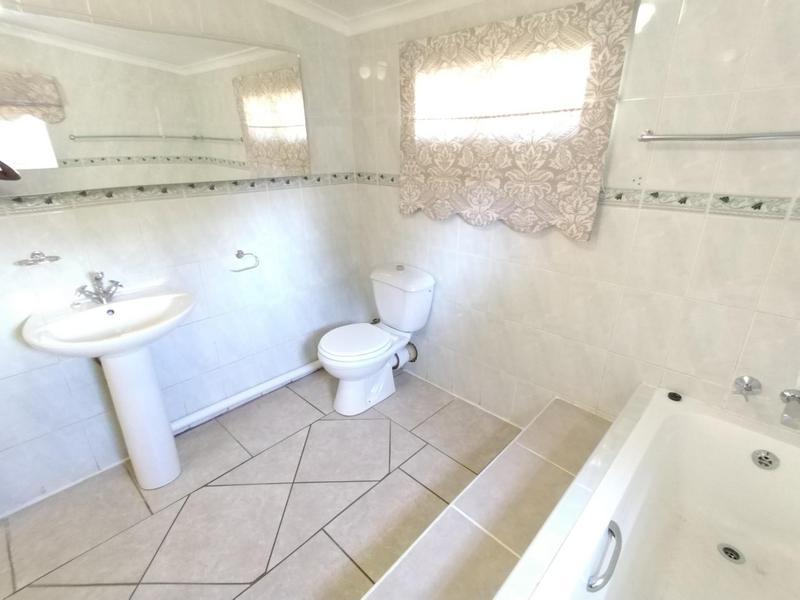 To Let 2 Bedroom Property for Rent in Randfontein Gauteng