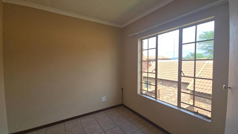 To Let 2 Bedroom Property for Rent in Equestria Gauteng