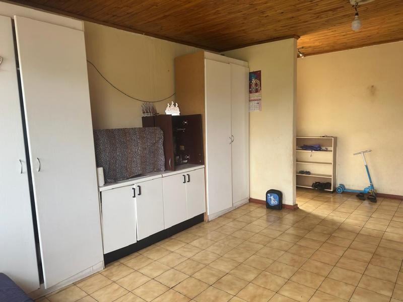 2 Bedroom Property for Sale in Laudium Gauteng
