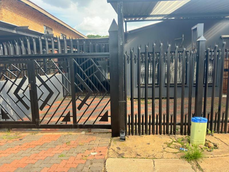 3 Bedroom Property for Sale in Laudium Gauteng