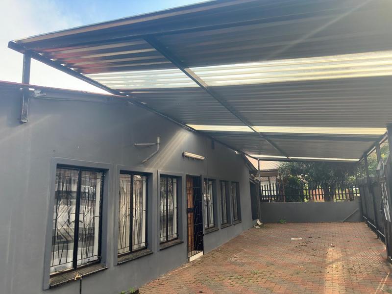 3 Bedroom Property for Sale in Laudium Gauteng