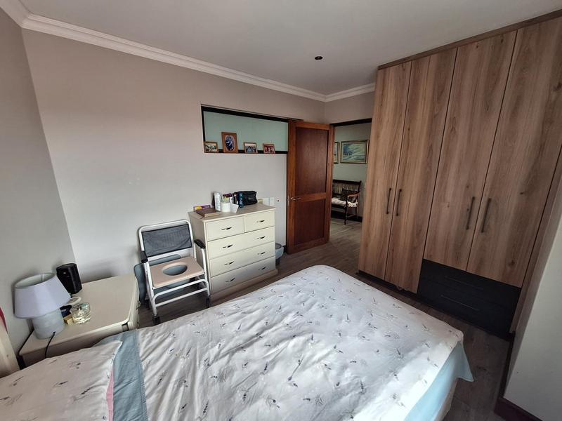 1 Bedroom Property for Sale in Newlands Gauteng
