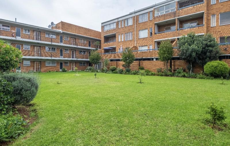1 Bedroom Property for Sale in Malvern Gauteng