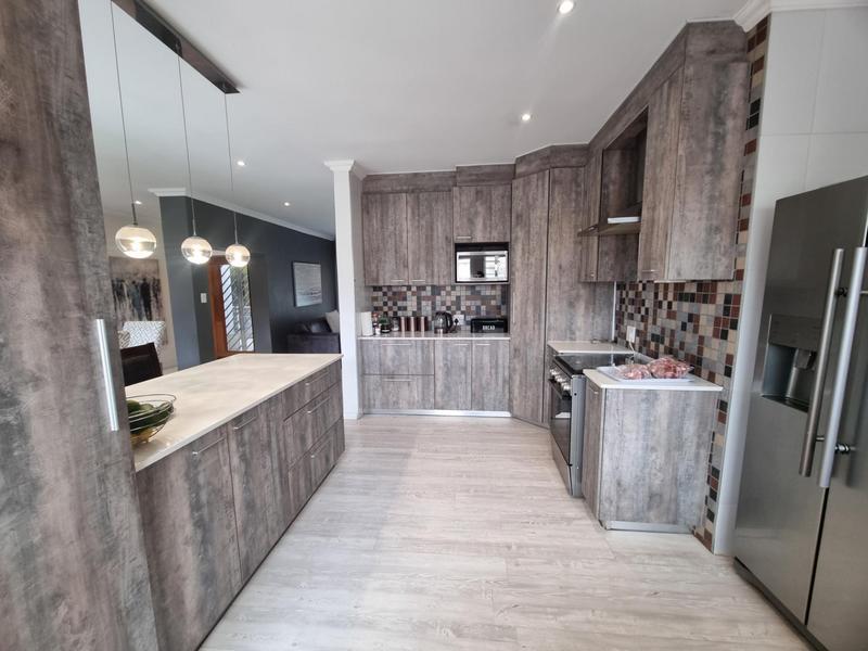 4 Bedroom Property for Sale in Randhart Gauteng