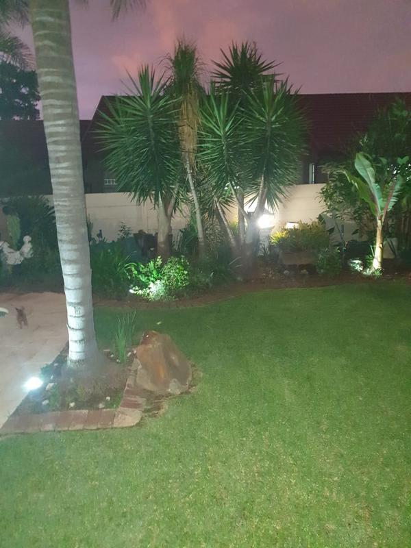 6 Bedroom Property for Sale in Freeway Park Gauteng