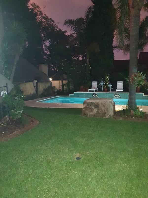 6 Bedroom Property for Sale in Freeway Park Gauteng