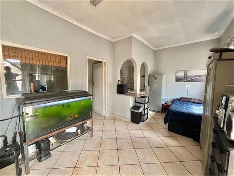 6 Bedroom Property for Sale in Freeway Park Gauteng
