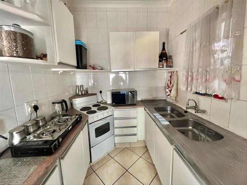 6 Bedroom Property for Sale in Freeway Park Gauteng