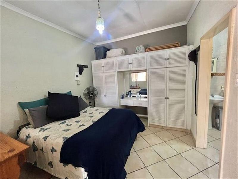 6 Bedroom Property for Sale in Freeway Park Gauteng