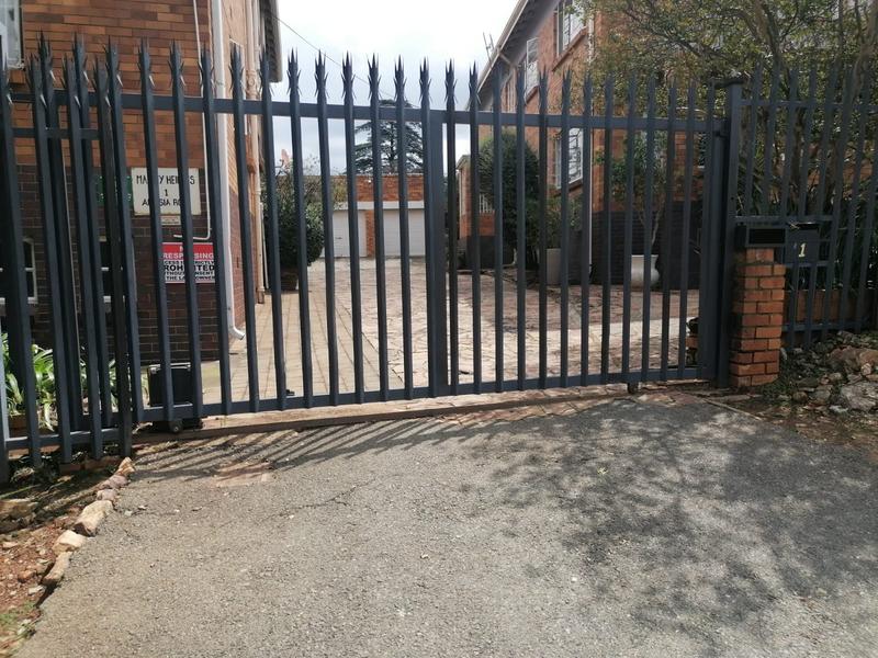 To Let 2 Bedroom Property for Rent in Primrose Hill Gauteng