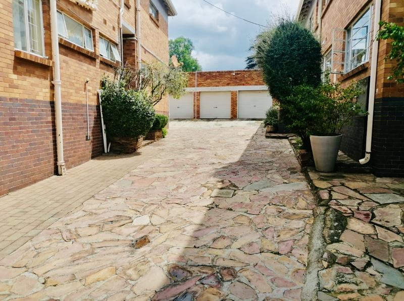 To Let 2 Bedroom Property for Rent in Primrose Hill Gauteng