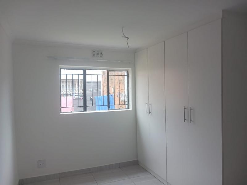 To Let 1 Bedroom Property for Rent in Kensington Gauteng