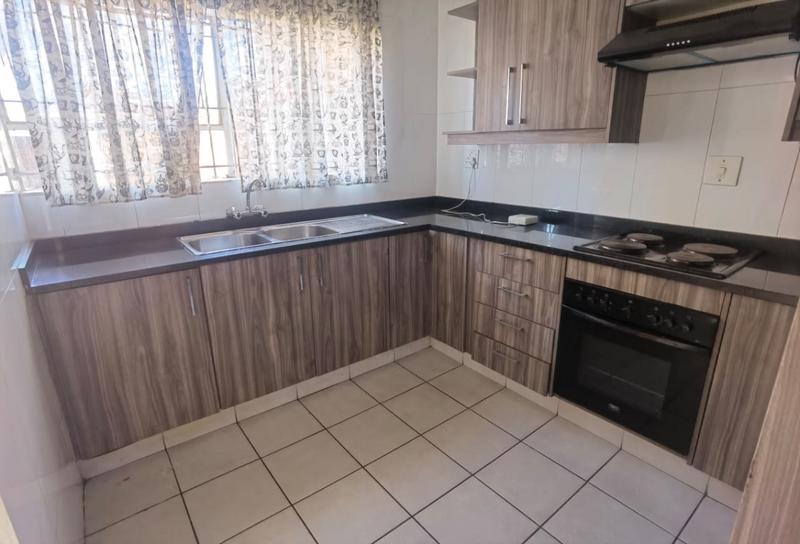 To Let 2 Bedroom Property for Rent in Casseldale Gauteng