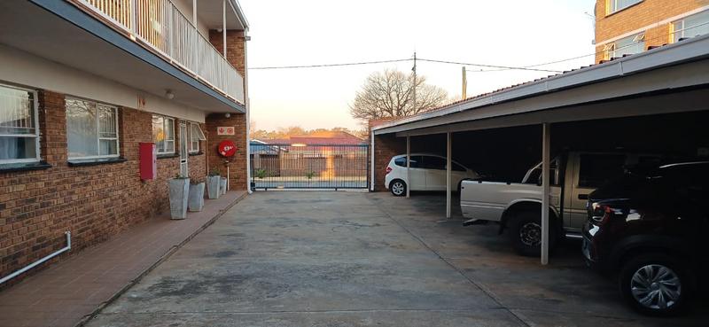 To Let 2 Bedroom Property for Rent in Casseldale Gauteng