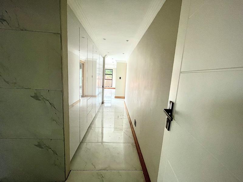 To Let 5 Bedroom Property for Rent in Willaway Gauteng