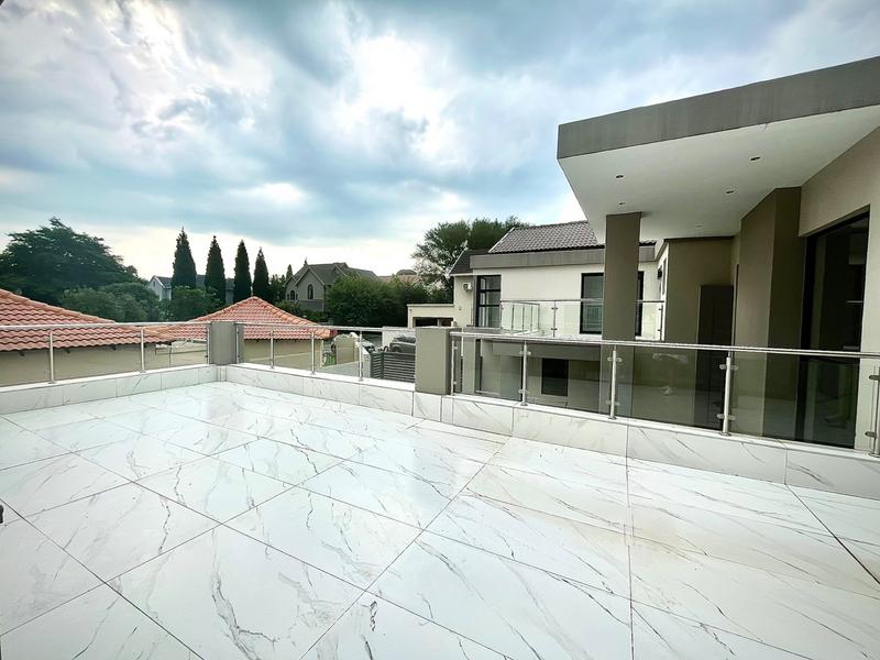 To Let 5 Bedroom Property for Rent in Willaway Gauteng