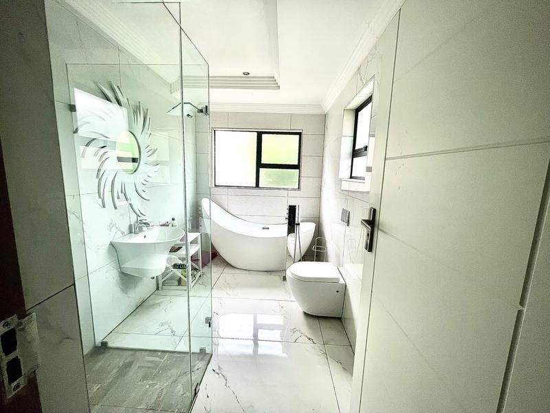 To Let 5 Bedroom Property for Rent in Willaway Gauteng