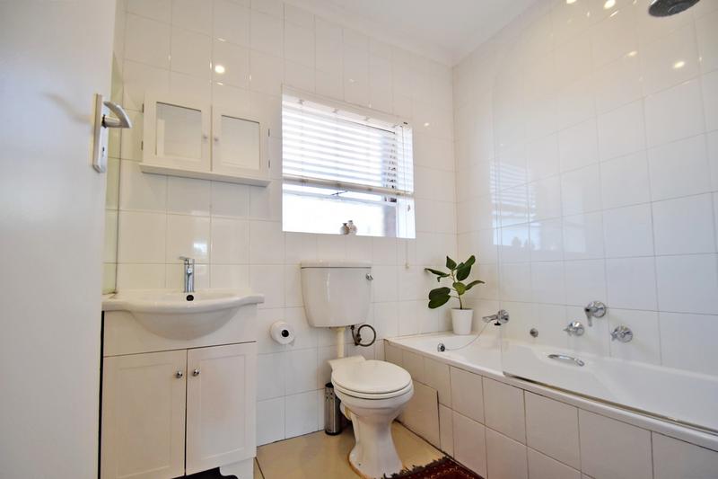 2 Bedroom Property for Sale in Morningside Gauteng