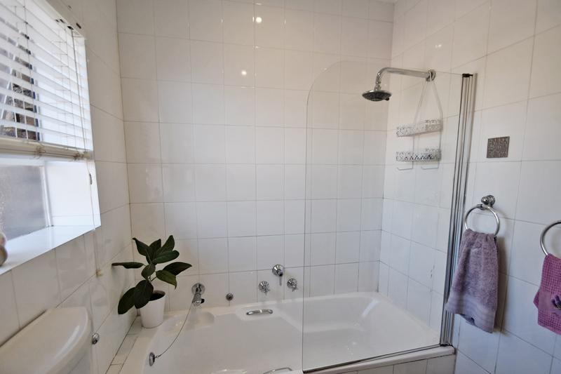 2 Bedroom Property for Sale in Morningside Gauteng